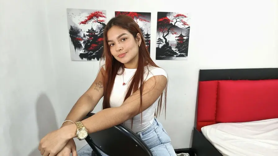 View more of AlanaGrays