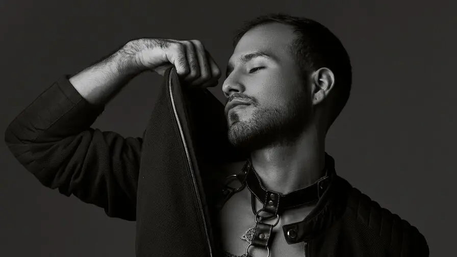 View more of AngeloJag