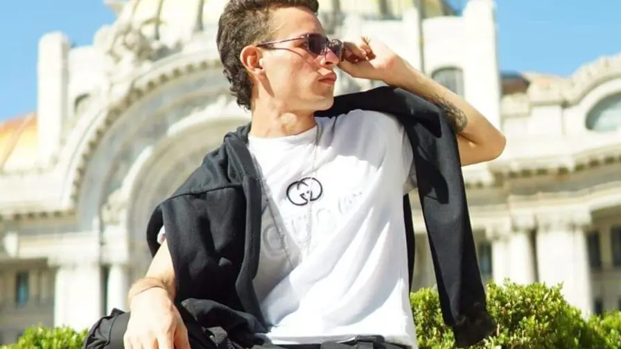 View more of BrianThonson