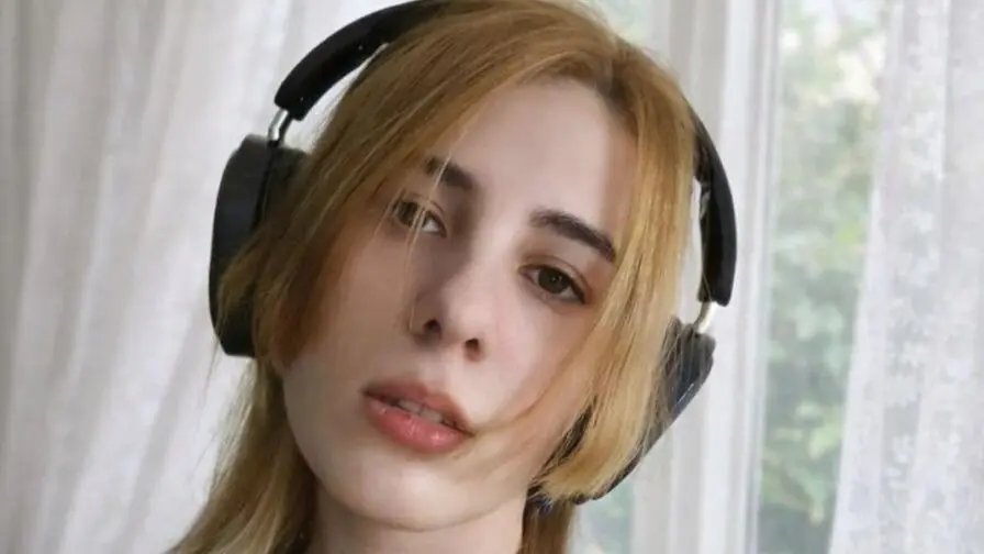 View more of CarlHanchett