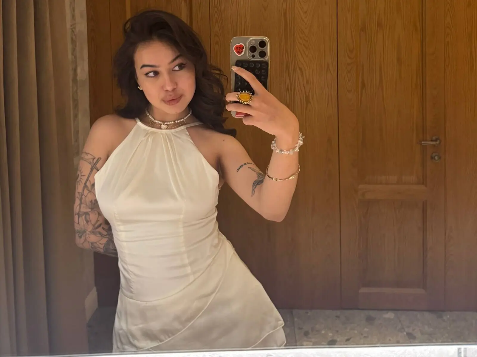 View more of EloisCzarniecki