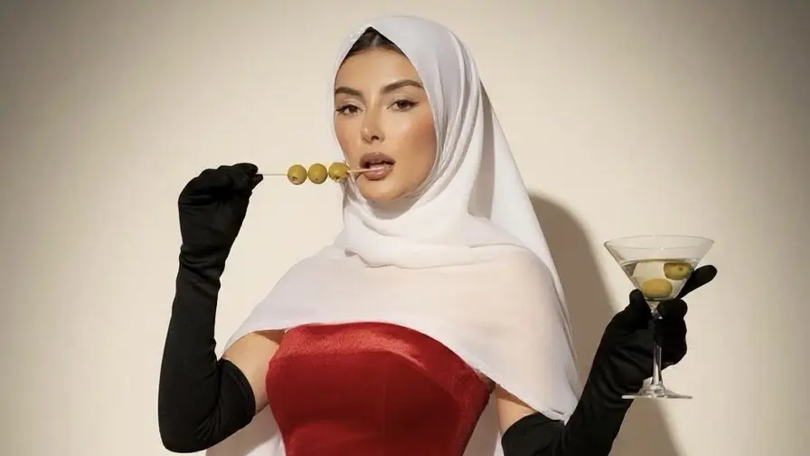 View more of HalaiaNoor