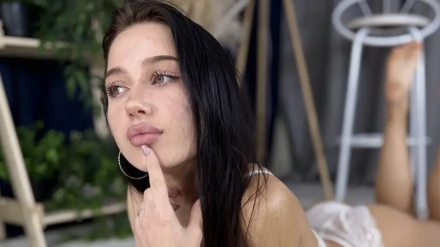 View more of KatiLamer