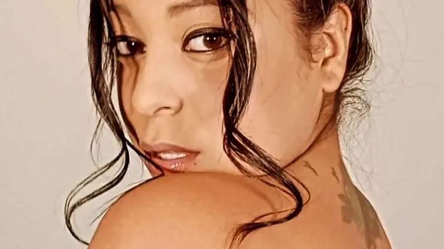 View more of LunaSaldana