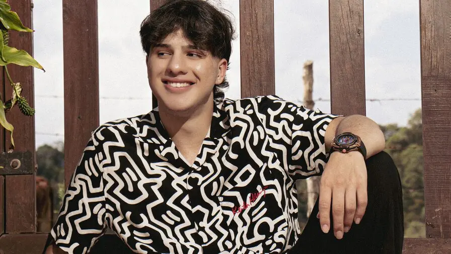 View more of MaximoReyes