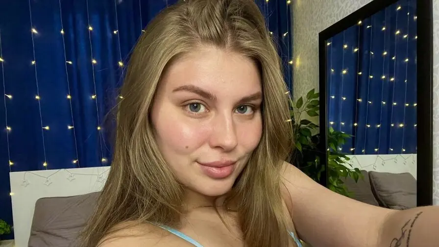 View more of MilaOlivers