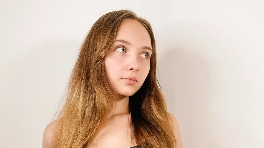View more of NanaAshlyv