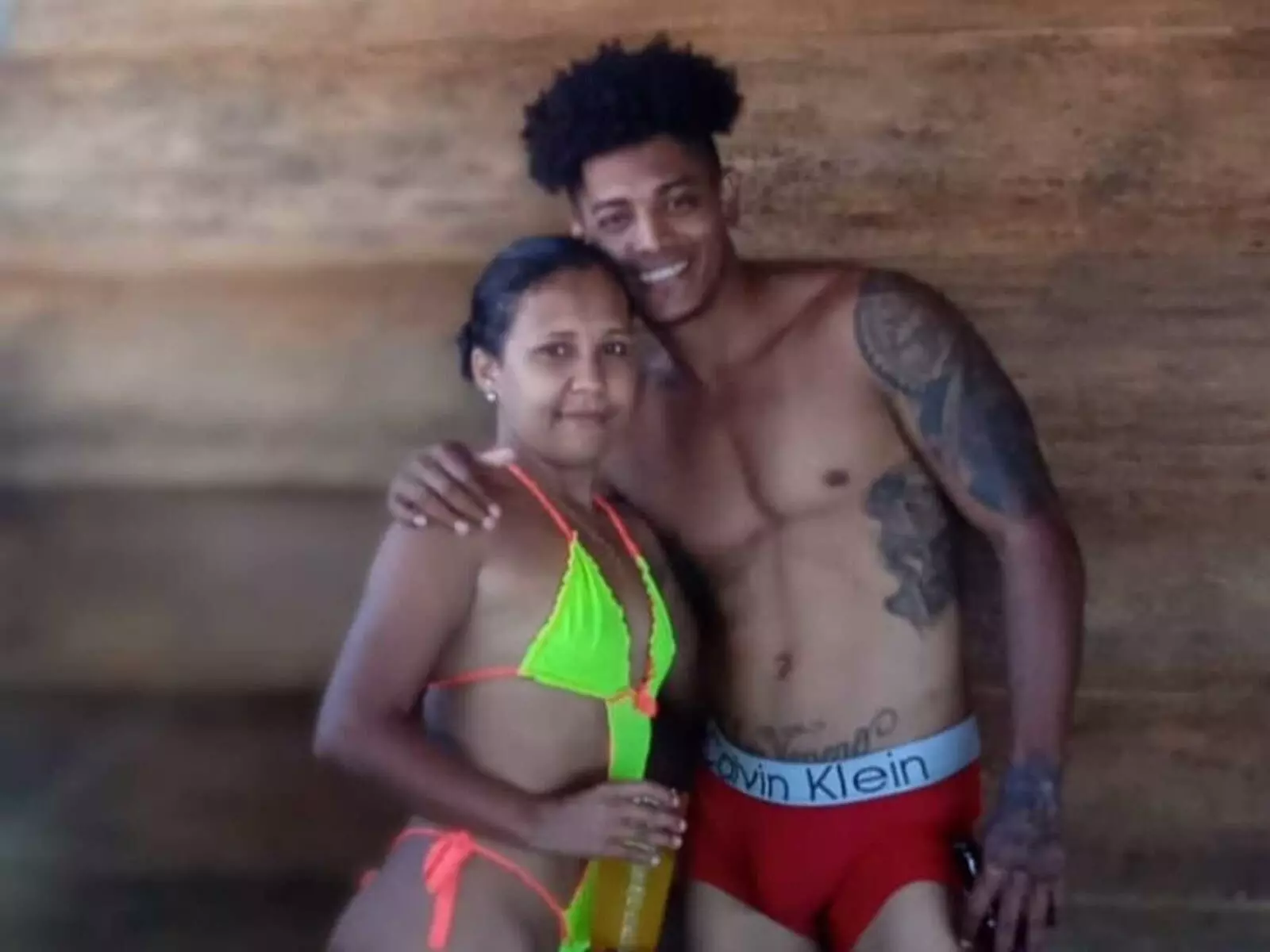 View more of OliverKendra