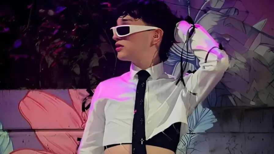 View more of SantiBrats