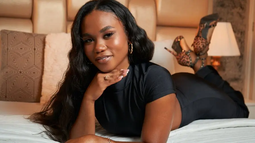 View more of ShanelHils