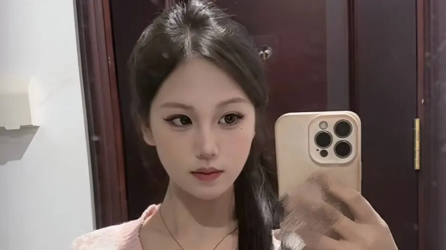 View more of SophieRosel